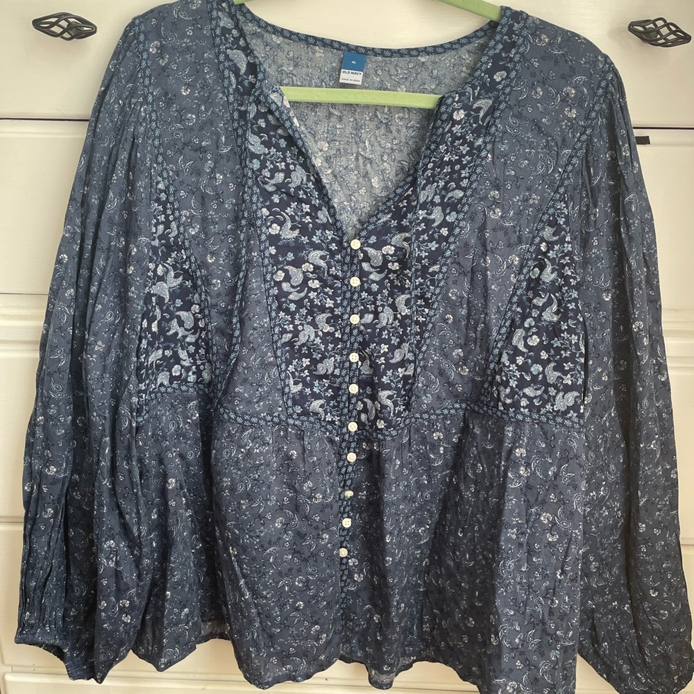 Old Navy Women’s Long Sleeve Blouse